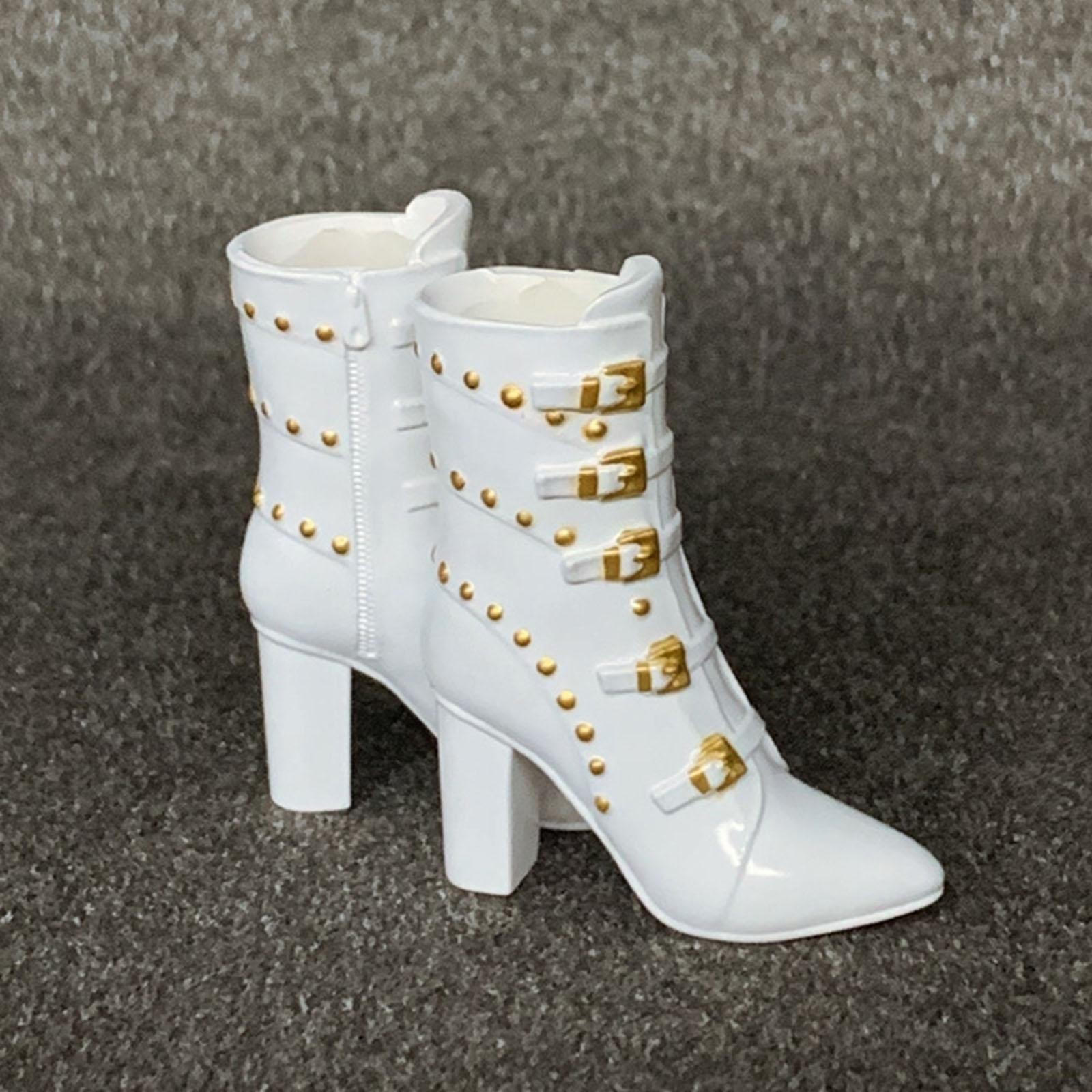 

Сапожки на каблуках для кукол 12 - женские персонажи белый