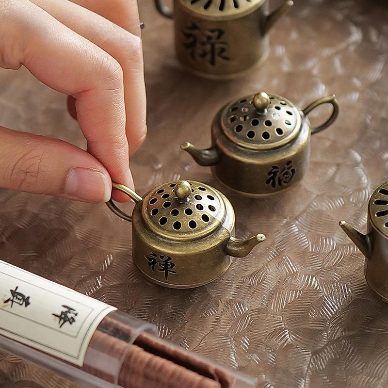 1Pc Mini Teapot Incense Burner Old Mountain Sandalwood Incense with Incense Holder for Yoga Hotel Indoor Air Purifier