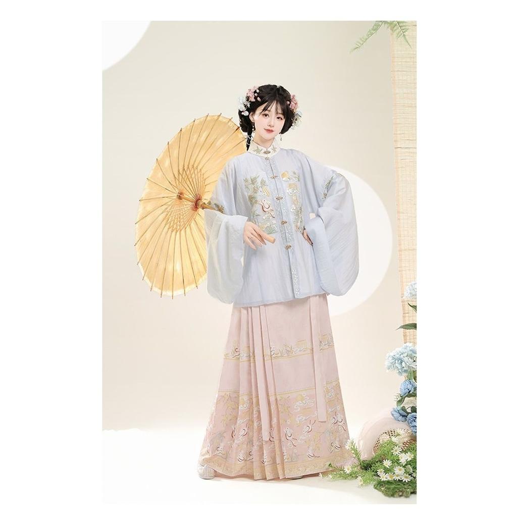 Women's Ming Dynasty Hanfu Set, "Osmanthus Rabbit" Embroidery Jacket with Pipa Sleeves & Mamian Skirt