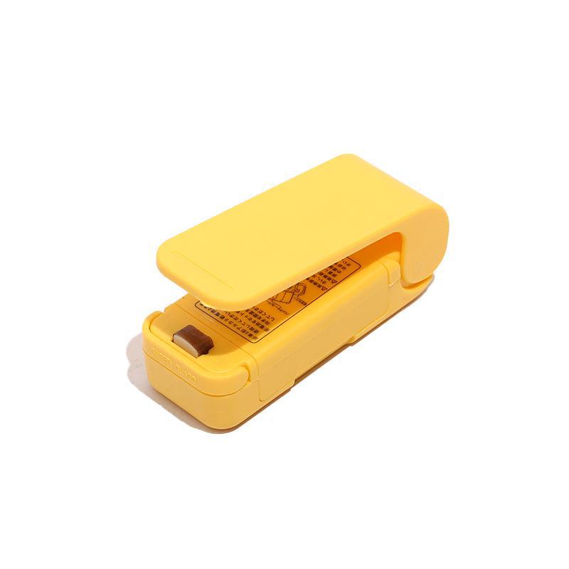 Portable Mini Snack Vacuum Sealer: Compact Plastic Bag Fresh-Keeping Machine
