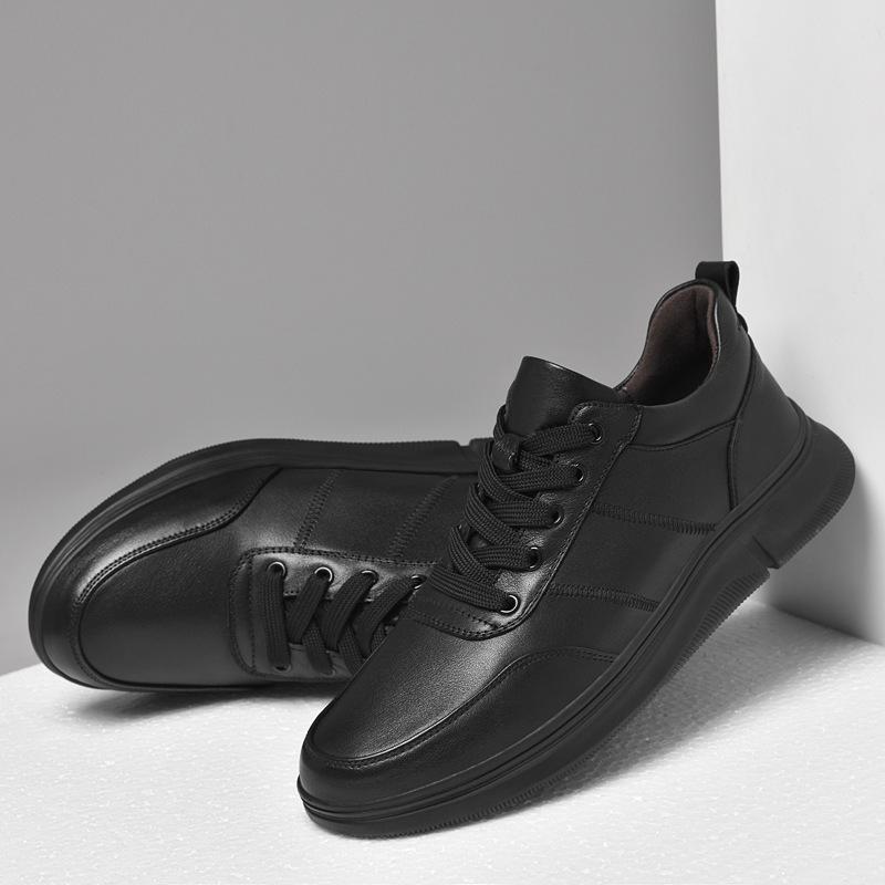 Men's shoes 2025 summer new men's high-end Korean version of versatile trendy shoes outdoor waterproof leather casual sports shoes