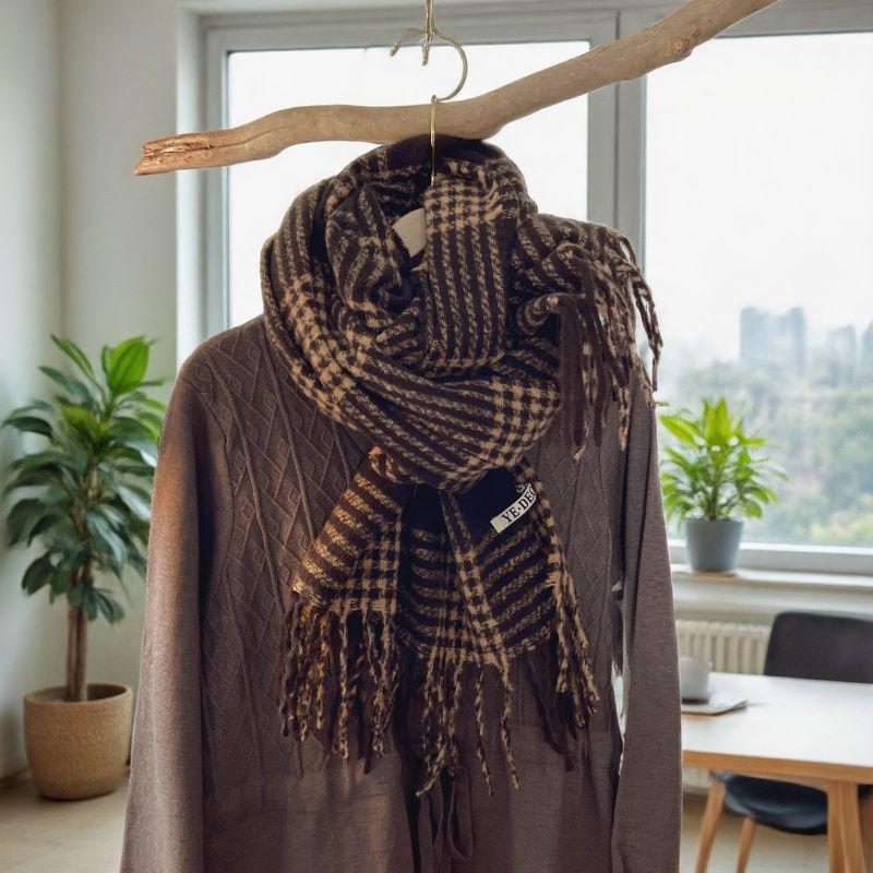 Blue Plaid Tassel Scarf: Versatile Warm Neck Warmer for Women & Couples - Autumn/Winter 2025
