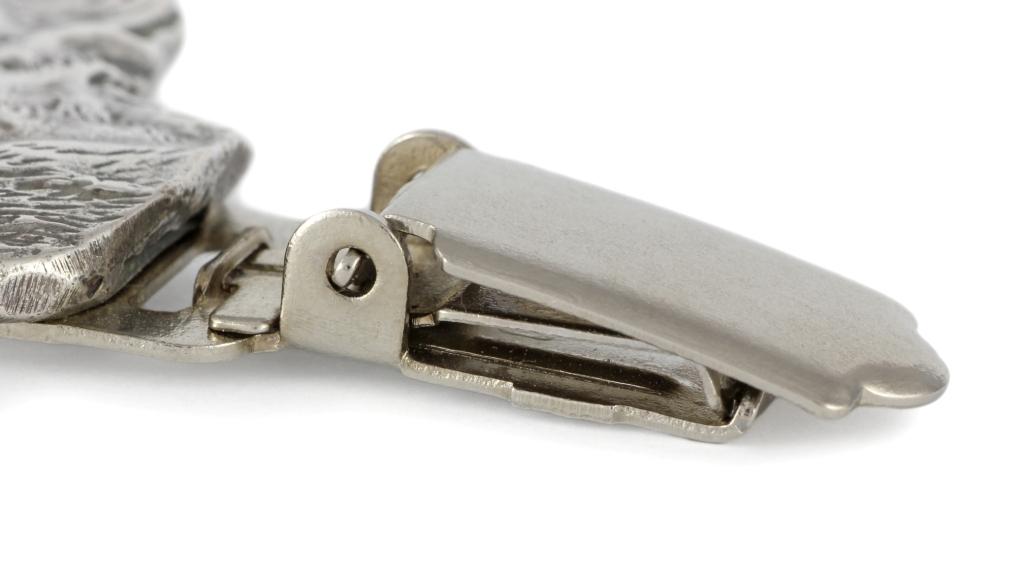 Pharaoh Hound, Kelb tal-Fenek – Brooch with a clip, holder for a start number – Design 01 | Art-Dog