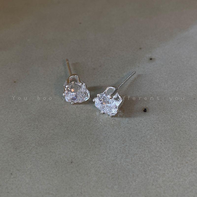 

S999 Super Flash Zircon Women s Mini Ear Bar Sterling Silver Needle 7mm Heart Stud Earrings-s925 Sterling Silver Pin