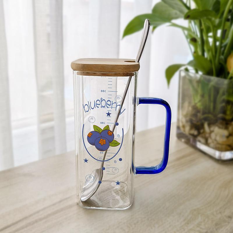 

Високоякісна скляна чашка з соломинкою, ручкою, кришкою, ложкою та принтом фруктів у формі серця