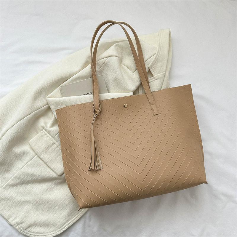 Fashionable Summer Street Style Commuter Tote Bag For Women Pu Leather