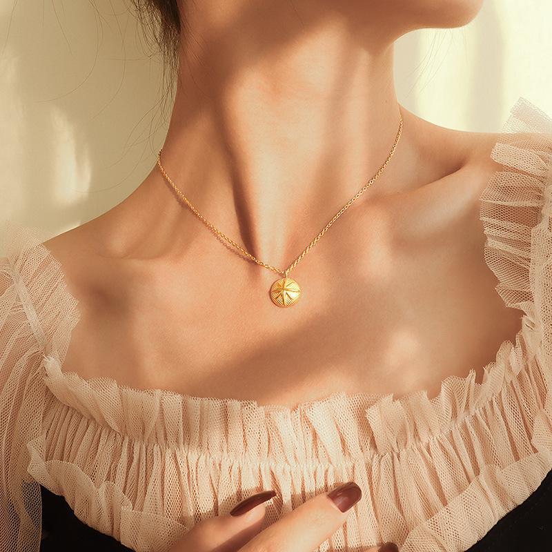 Gold-Plated Titanium Chinese Character Pendant Necklace