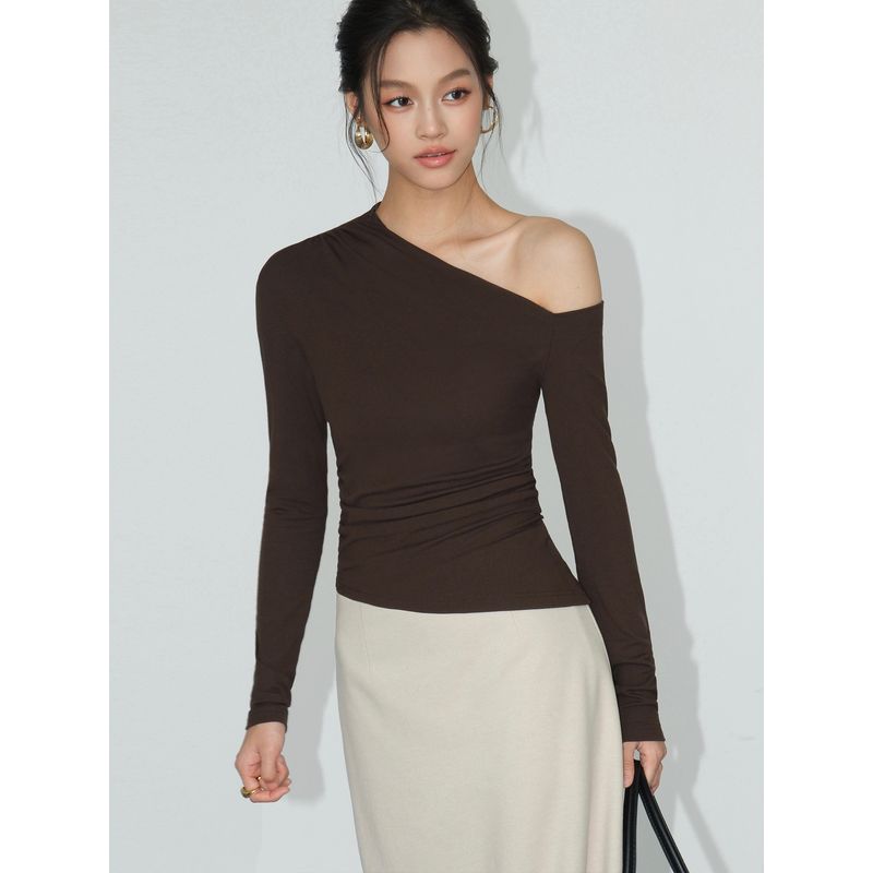 

Neva Hu Black One-Shoulder Cold-Shoulder Knitting T-shirt Bottoming Shirt Female Stylish Niche New Style Elegant Tops The second batch of dark curry S