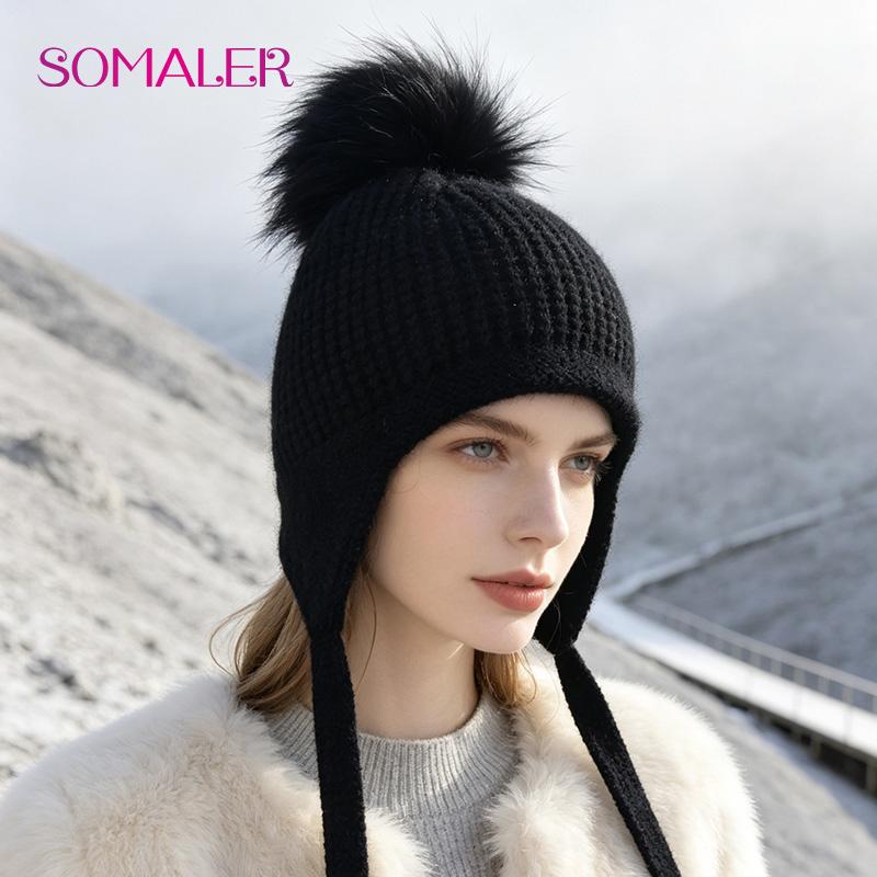 SOMALER Women‘s Winter Knitted Wool Hat with Pompom Hip Hop Style Casual Beanie
