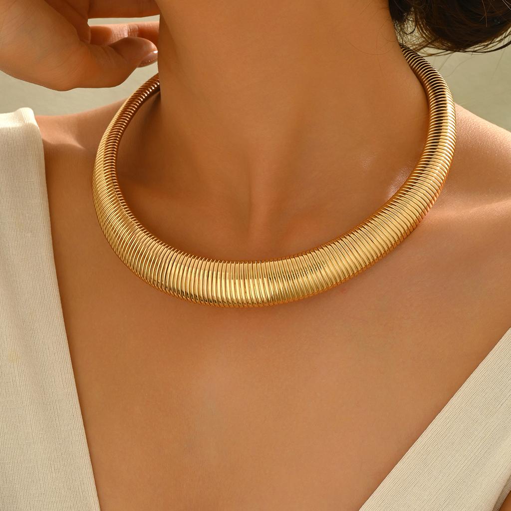 Stal nierdzewna Przesadny Ciężki Metal Gruby Torques Naszyjnik Choker dla Kobiet Trend Vintage Gruba Łańcuchowa Biżuteria Steampunk Mężczyźni