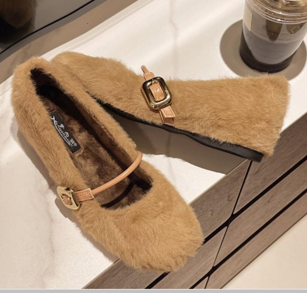 Fashion 2025 New Elegant Buckle Strap Fur Mary Jane Shoes Woman Cosy Soft Fluffy Ballet Flat Ladies Plush Internal Increase Dress Shoes