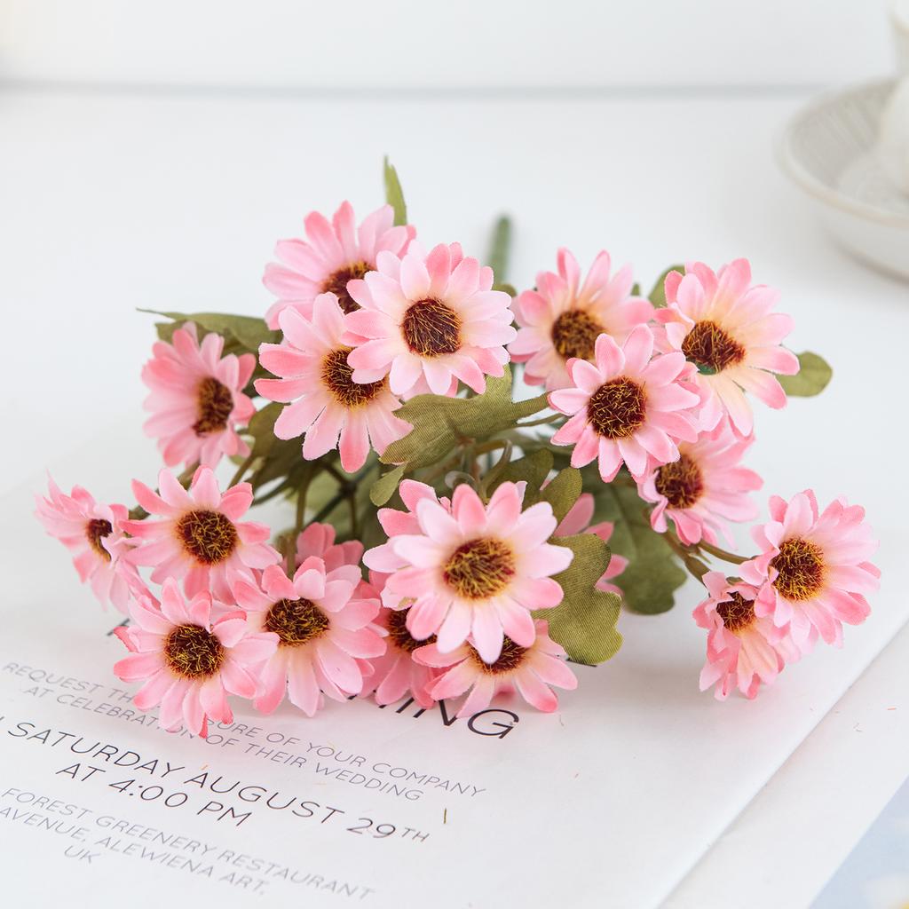 Artificial Plastic Daisy Flowers Centerpieces Fake Plant Wedding Room Home Party  Gifts Handheld Arrangement Festival bouquet