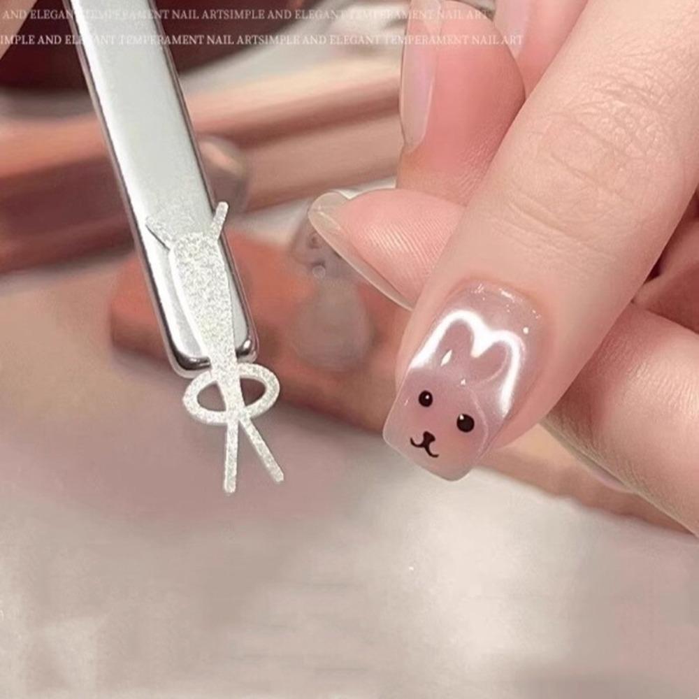Iron Cat Eye Magnet for Nails Rabbit Shaped Guide Nail Magnet Line  for Nail Art Accessories