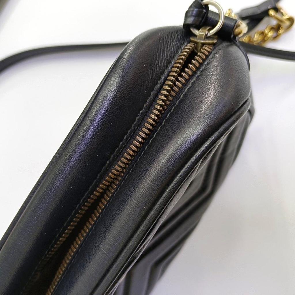 [Pre-Owned] Gucci GG Marmont Small Matelassé Shoulder Bag 'Black' - Good #14GGZK2