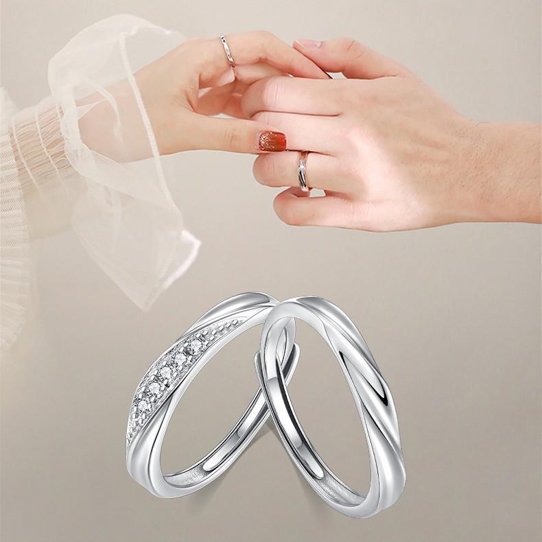 Intertwined Mobius Couple Rings: Twin Knot Design, Perfect Valentine's Gift