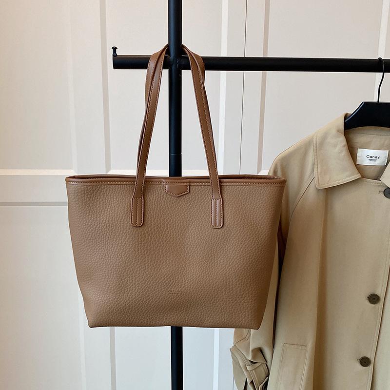 Large Capacity Bag Women's Summer New Casual Simple Shoulder Bag Commuter Tote Bag