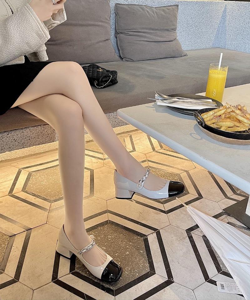 

Sheepskin version~ Grape mother same leather flat bottom light mouth color matching pearl chain commuting Mary Jane shoes women s single shoes 34