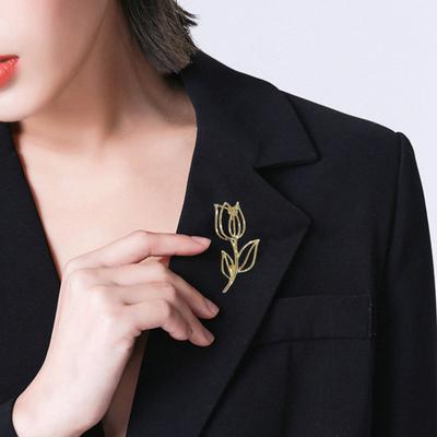 Brooch Hollow Tulip Design Anti-Wear Lapel Pin Sweaters Collars Hats Bags Coats Scarves Badge Versatile Accessory