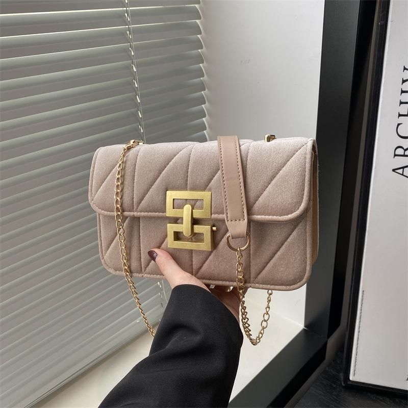 

Модная маленькая квадратная сумка с замком и замшевой текстурой, новая трендовая универсальная женская сумка через плечо на цепочке, сумка-мессенджер хаки