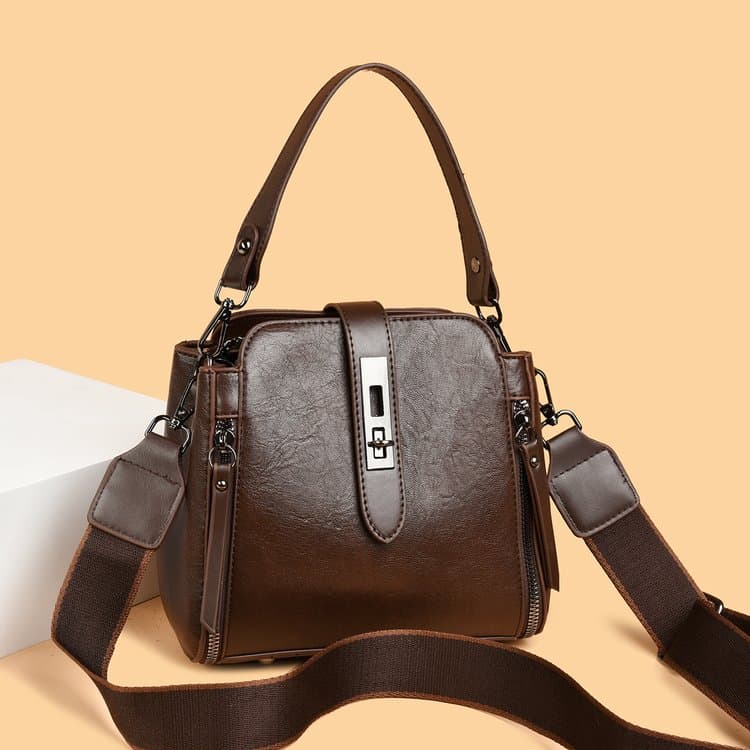 

Новая женская сумка через плечо 20*11*19cm кофейный