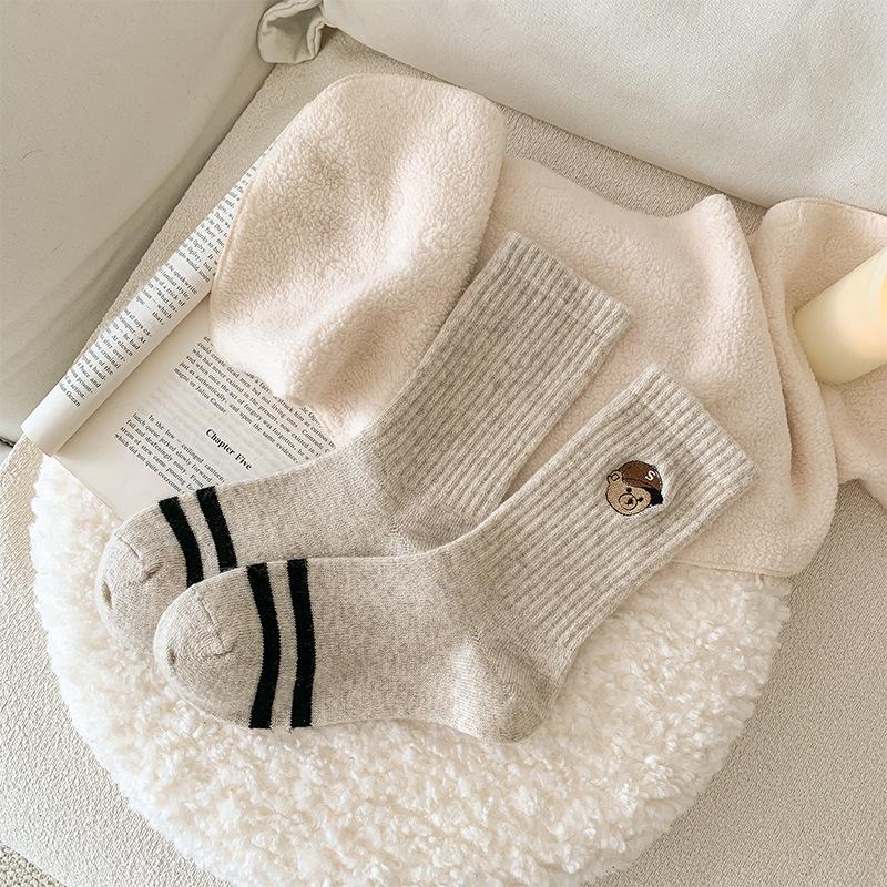 New Bear Wool Socks Women'S Medium Tube Socks Cute Embroidery Thickened Thermal Socks Do Not Slide Wool Socks