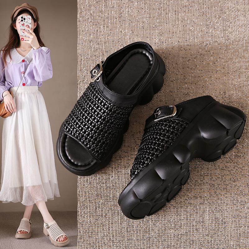 Thick-bottomed muffin Birkencool slippers for women's summer wear 2025 new high-end skirt hollow-woven one-word slippers
