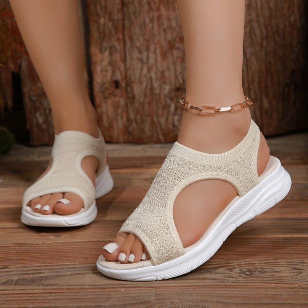 2026 Zomer Nieuw Effen Kleur Ronde Neus Flyknit Mode Romeinse Dames Set Voet Grote Spons Taart Dikke Bodem Sandalen