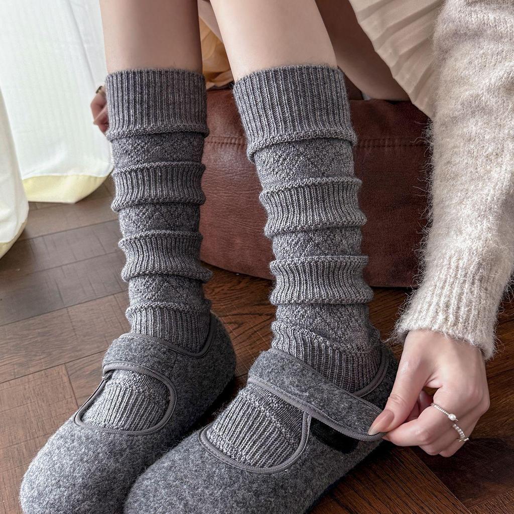 Women's Thickened Wool Slouch Socks: Japanese-Style, Plus Velvet, White, Calf-High, Autumn/Winter