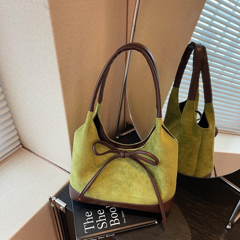 Autumn and Winter Small Bag Women's Retro Shoulder Underarm Bag Fashion Commuter Handbag