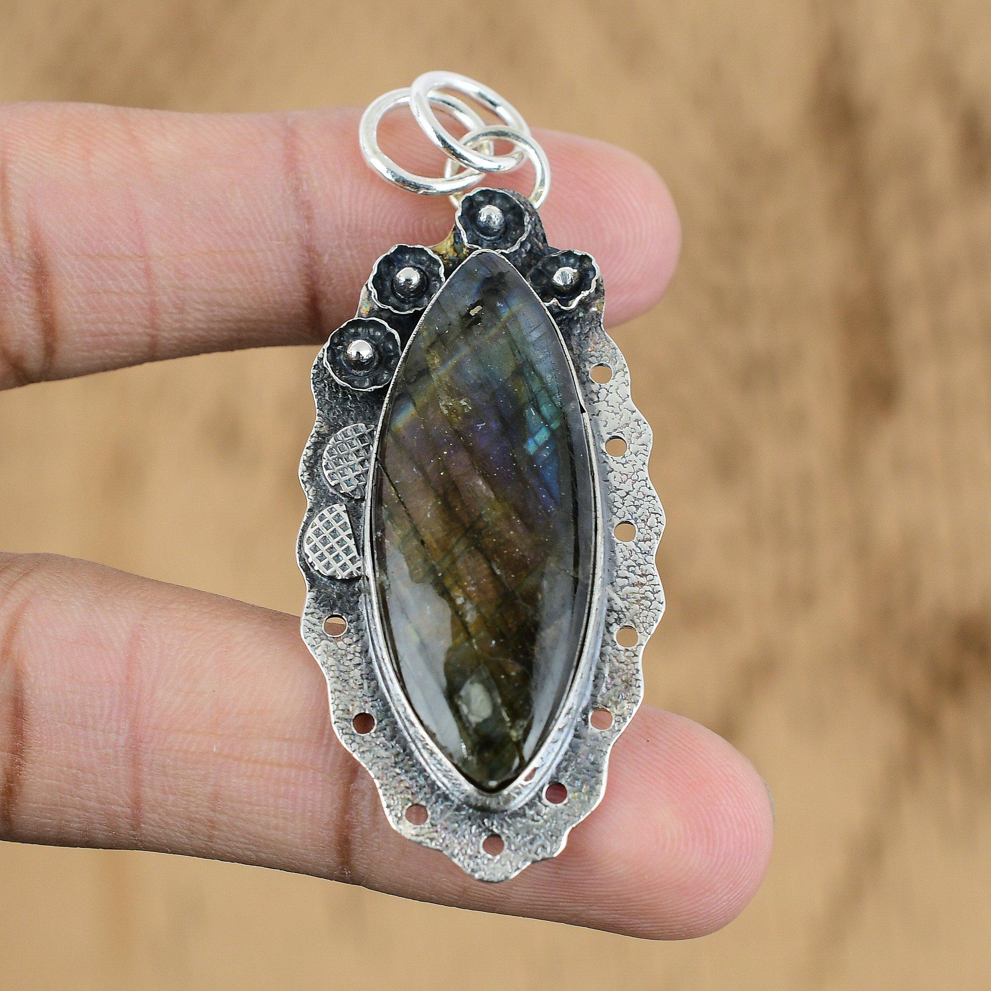 

Anniversary Gift For Her Natural Labradorite Gemstone Pendant 925 Silver