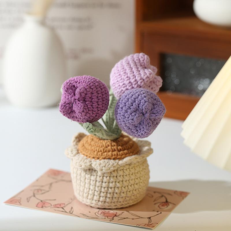 Tulipe tissée à la main, décoration d'intérieur en pot, crochet en fil de fleur artificielle tricotée, tulipe potelée tissée