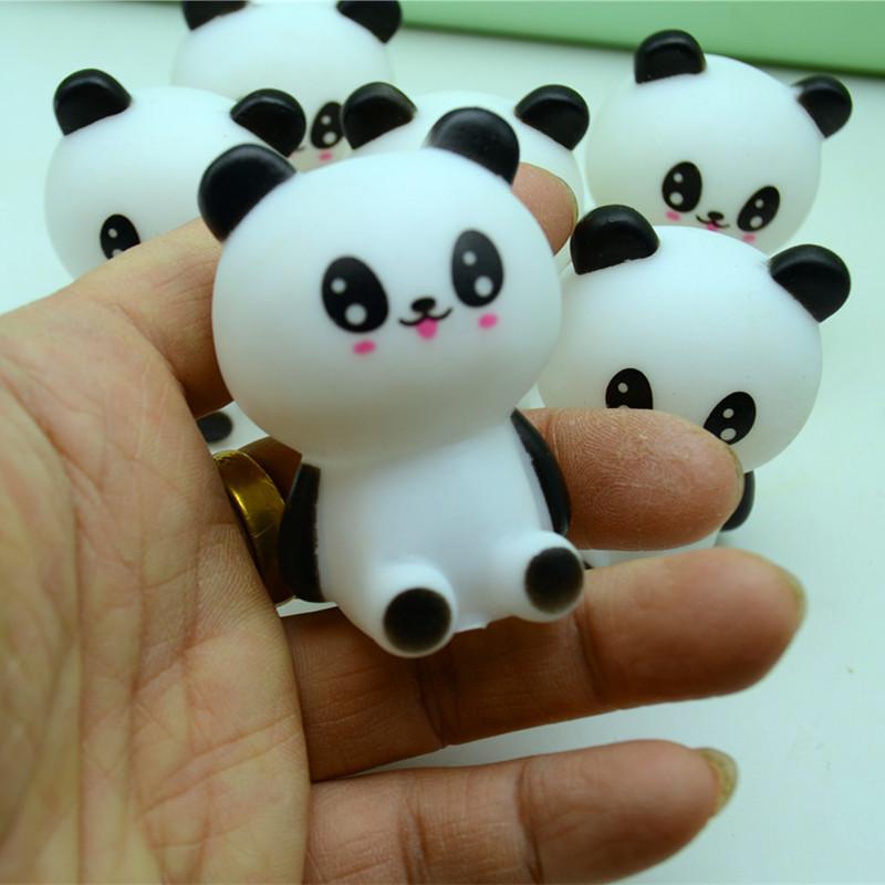 Classic Cartoon Red Panda Squeeze Toy - Soft Rubber Cute Panda Doll 5 cm