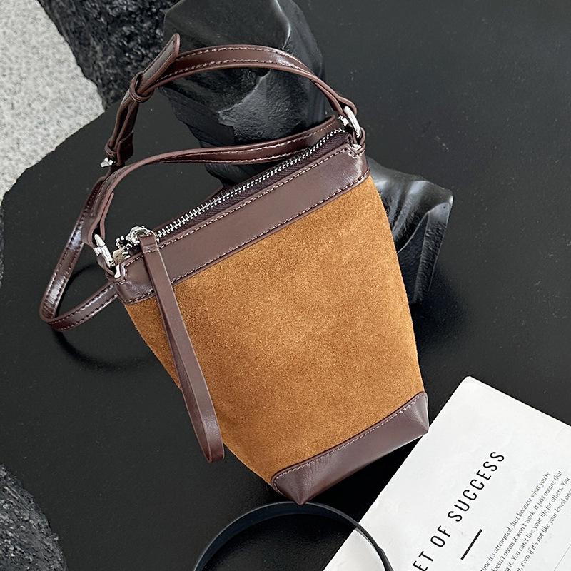 

2025 Retro Luxury Women s Crossbody Bag - High-End Frosted Cowhide Bucket Shoulder Bag коричневый/кофейный