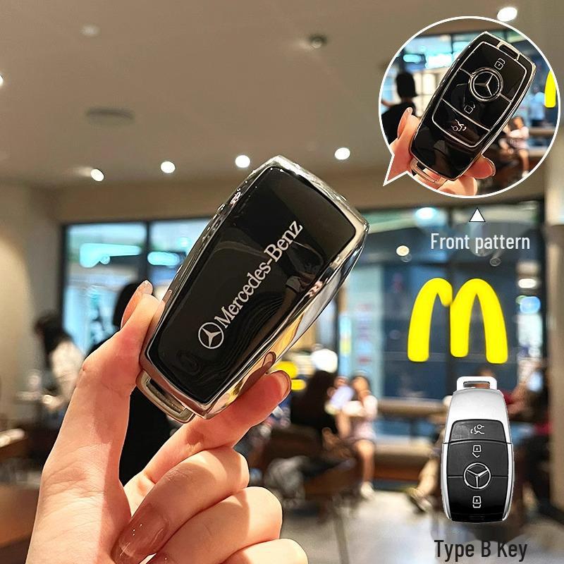 

Чехол для ключа Mercedes-Benz C-класса для автомобилей C260L, C200L, A180L, GLC260, GLA, E300L - защитная пряжка.