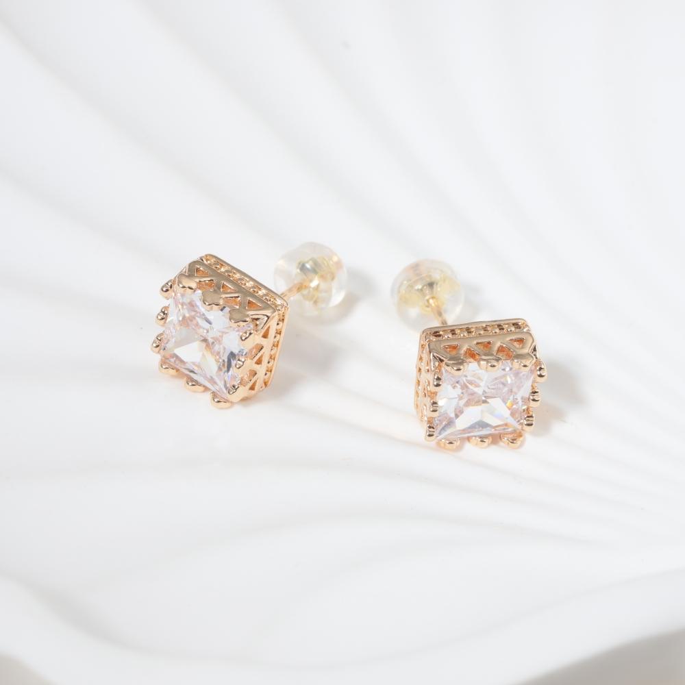 Simple Square Zirconia Stud Earrings for Women Golden Earring Jewelry Party Accessories