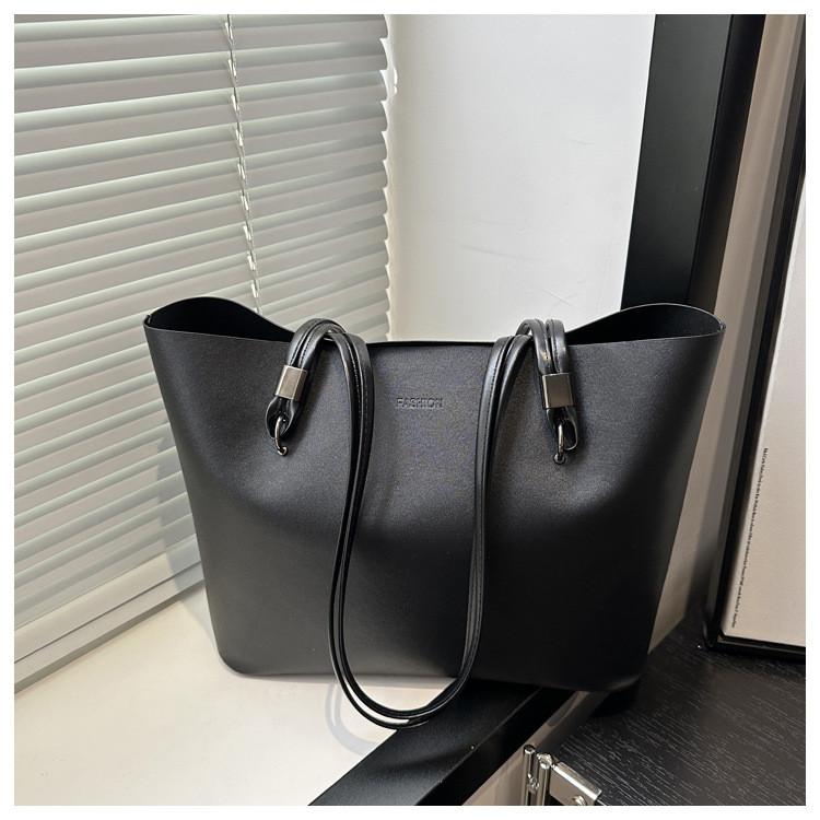 Street Style Large Capacity Pu Tote Bag With Zipper Closure For Casual Everyday Use