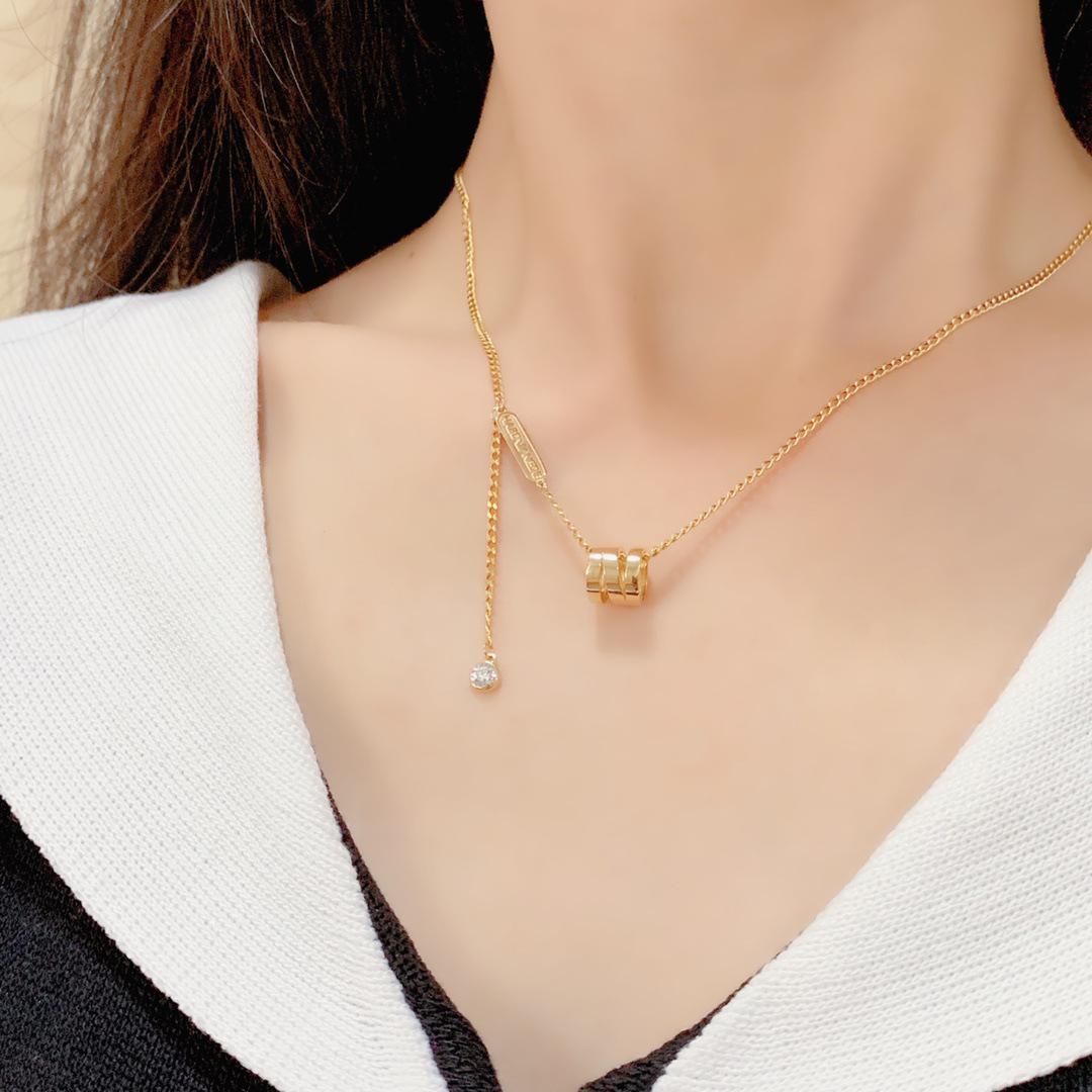 

Trendy Girl s S925 Sterling Silver Clavicle Chain - Light Luxury, Versatile, and Stylish Sweater Necklace 925 Silver