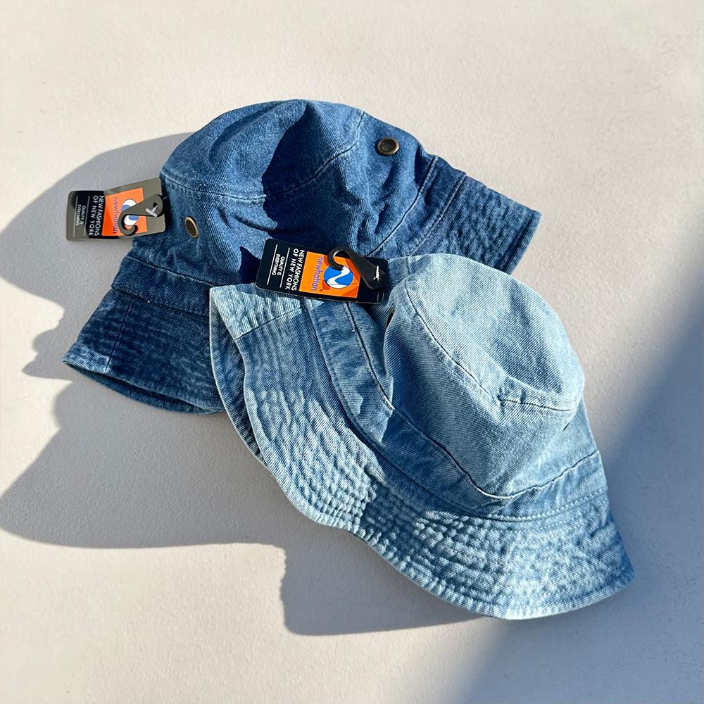 Nyuhaeteun Denim Bucket Hat (Light Blue)