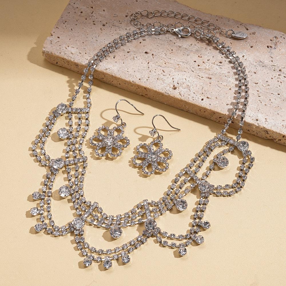 Chic Necklace Earrings Set Flower Choker Bridal Jewelry Set Rhinestone Floral Jewelry Set  Wedding