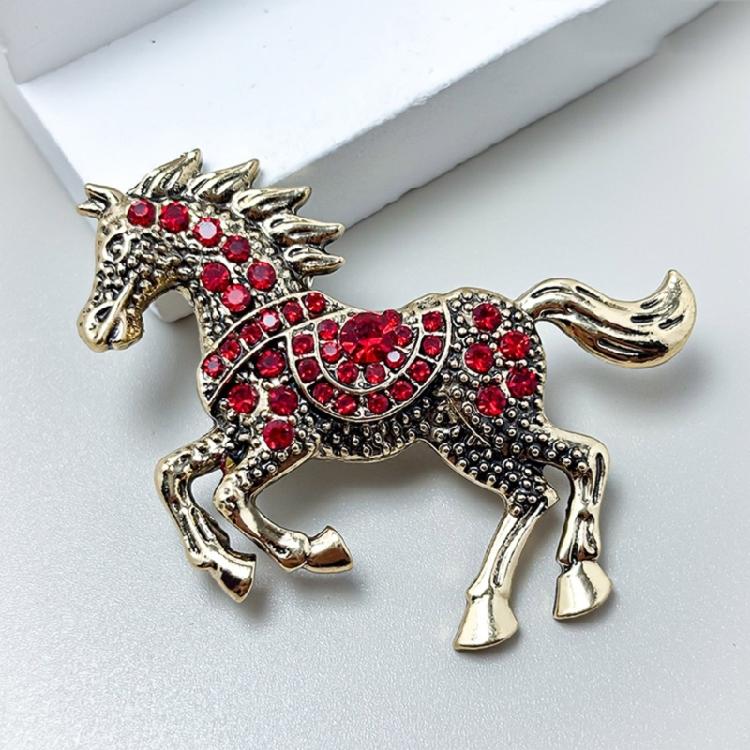 Elegant Equestrian Enamel Brooch with Crystal Accent Metal Pin Fashion Clothing Accessory for Daily Accessorizing