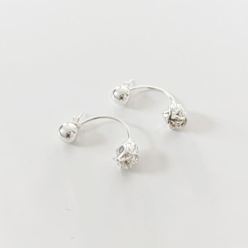 STILL INSTANT Rose with Dew - Earring 03