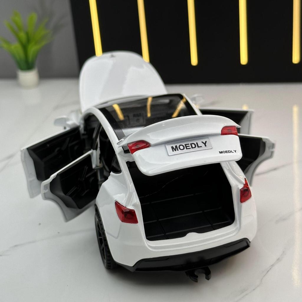 1/32 Scale Tesla Model Y Caravan Metal Diecast Alloy Toy Car Model Trucks For Kids Toys Vehicles Hobbies Collection