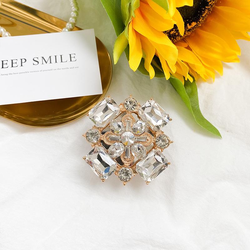 

Creative Rhinestone Airbag Bracket Wind Desktop X-Type Luxury Gem Paste Foldable Lazy Bracket