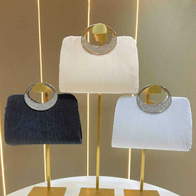 Elegant Evening Clutch Bag With Pleated Design For Formal Events