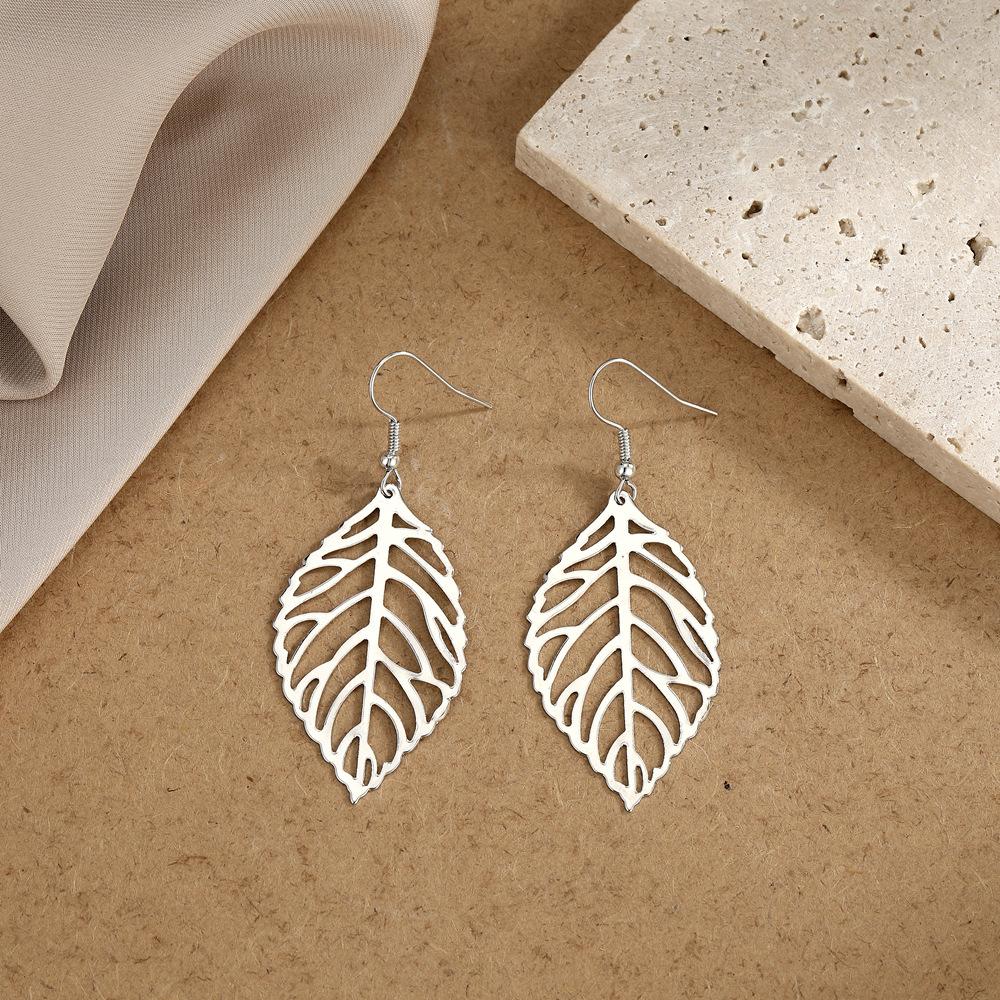 Noble Vintage Minimalist Leaf Design Bohemian Dangle Drop Charm Hollow- Out Earring Jewelry for Woman