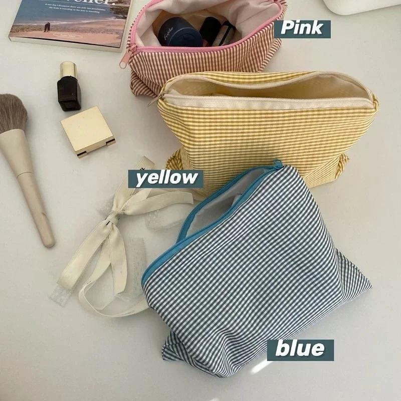 Travel Makeup Bag Portable Simple Pouch Cosmetic Bag for Women Plaid Makeup Bag Large Capacity Cotton Zipper Pouch Purse