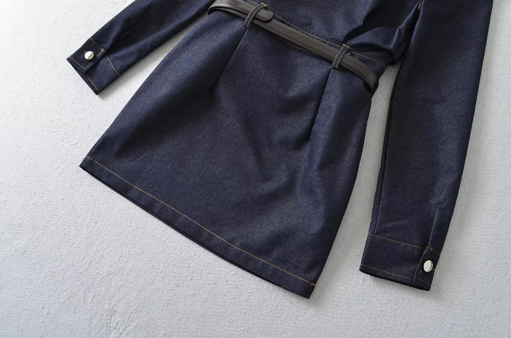 Women's Denim Belted Shirt Dress - Retro Lapel, Waist-Cinching, Hip-Hugging Short Skirt for Autumn/Winter