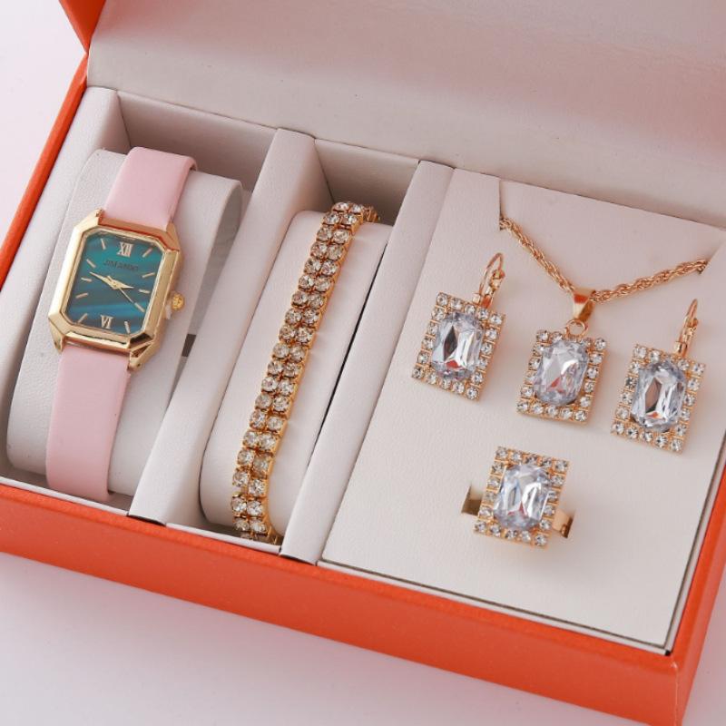 European And American Jewelry, Pendants, Earrings, Rings, Diamond-Encrusted Three-Piece Set, Fashionable Bridal Decoration Set, Watch.
