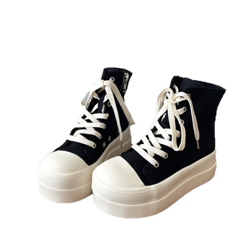 Nouveaux petits chaussures montantes à semelles épaisses Printemps 22 chaussures décontractées rehaussantes moches mignonnes chaussures de sport pour skate