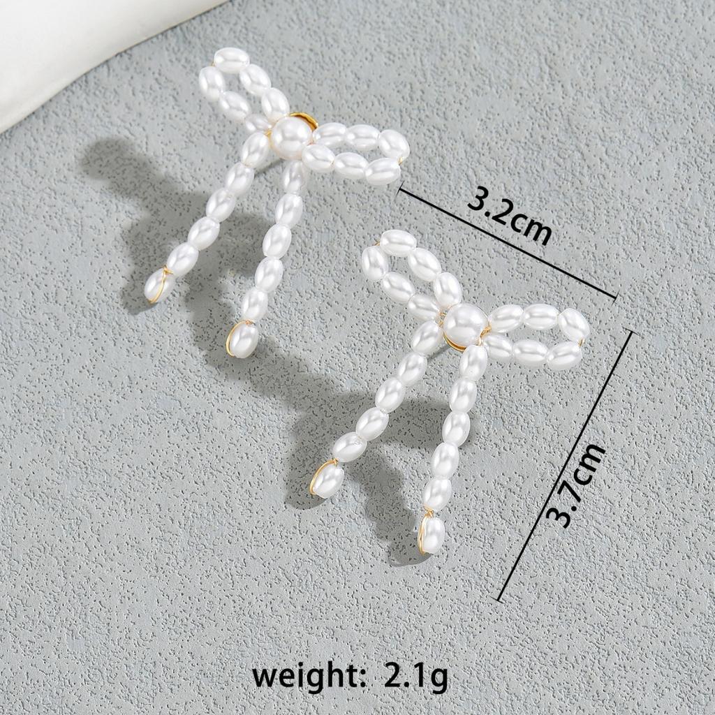 Pearl stud earrings niche beaded bow design earrings small fragrant light luxury earrings earrings